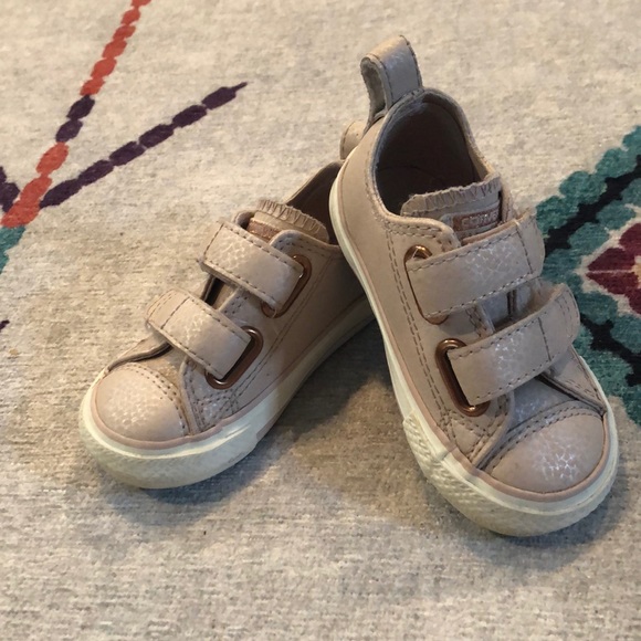 Converse All Stars - Picture 1 of 5